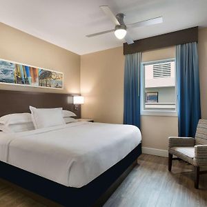 One-Bedroom King Suite